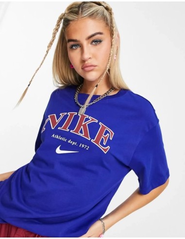 Camiseta  en azul real de Nike